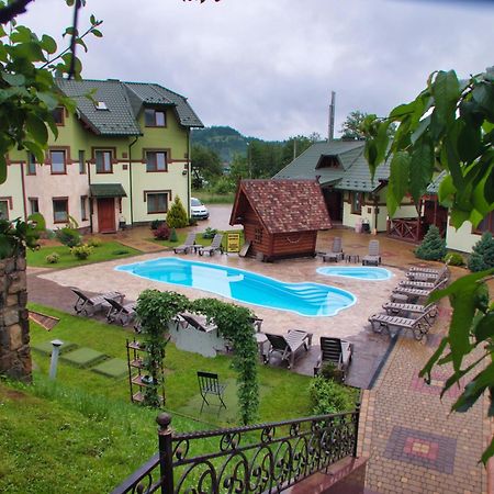 Emerald House Mykulychyn Ngoại thất bức ảnh