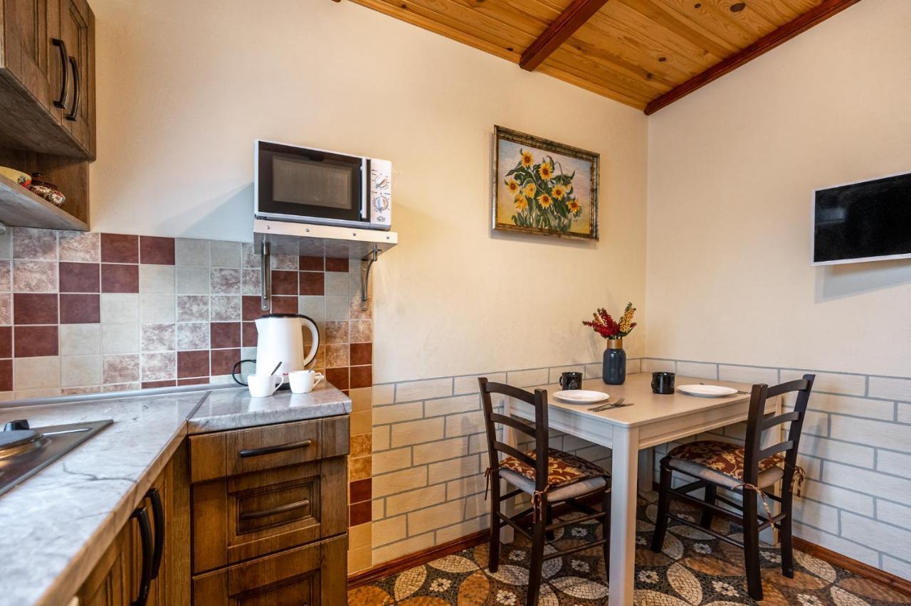 Emerald House Mykulychyn Ngoại thất bức ảnh