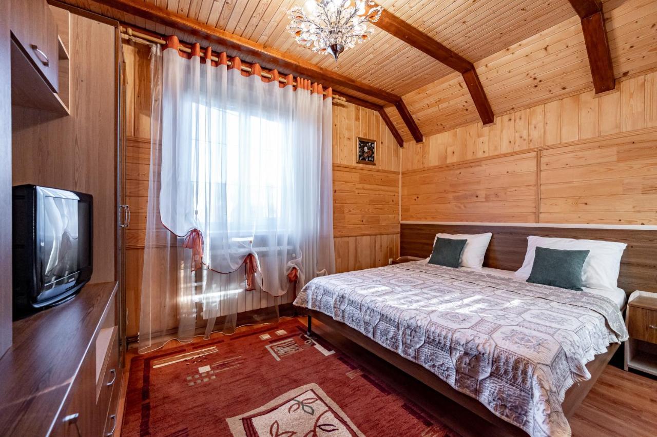 Emerald House Mykulychyn Ngoại thất bức ảnh