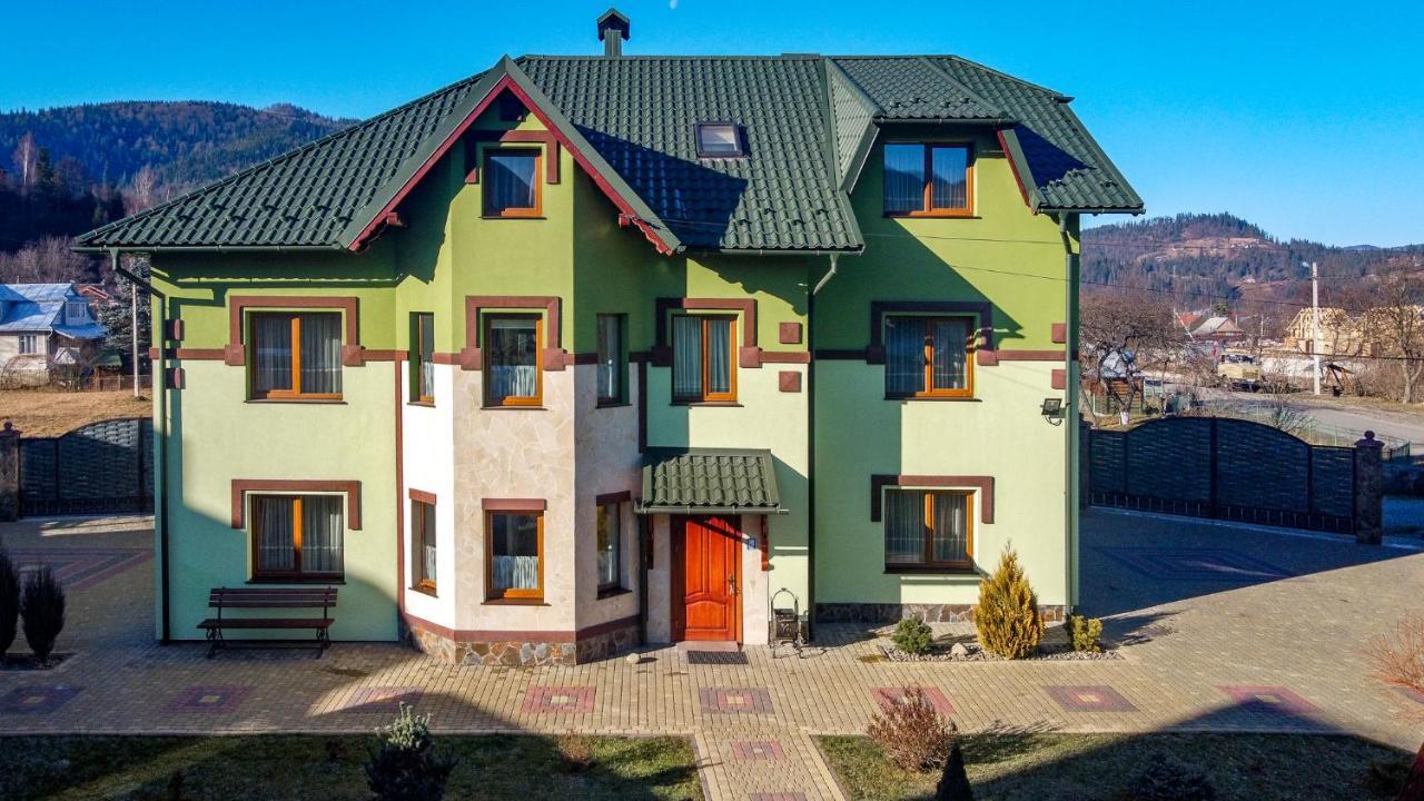 Emerald House Mykulychyn Ngoại thất bức ảnh