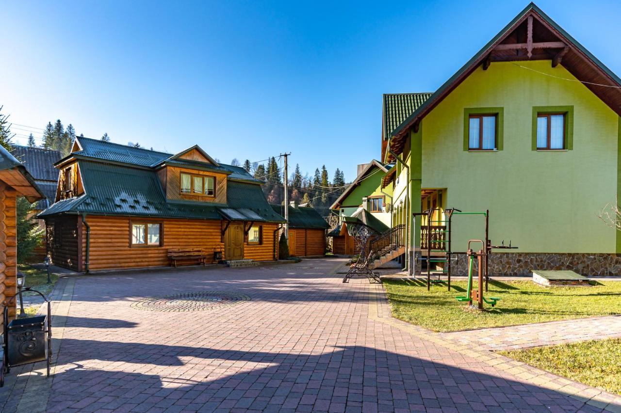 Emerald House Mykulychyn Ngoại thất bức ảnh