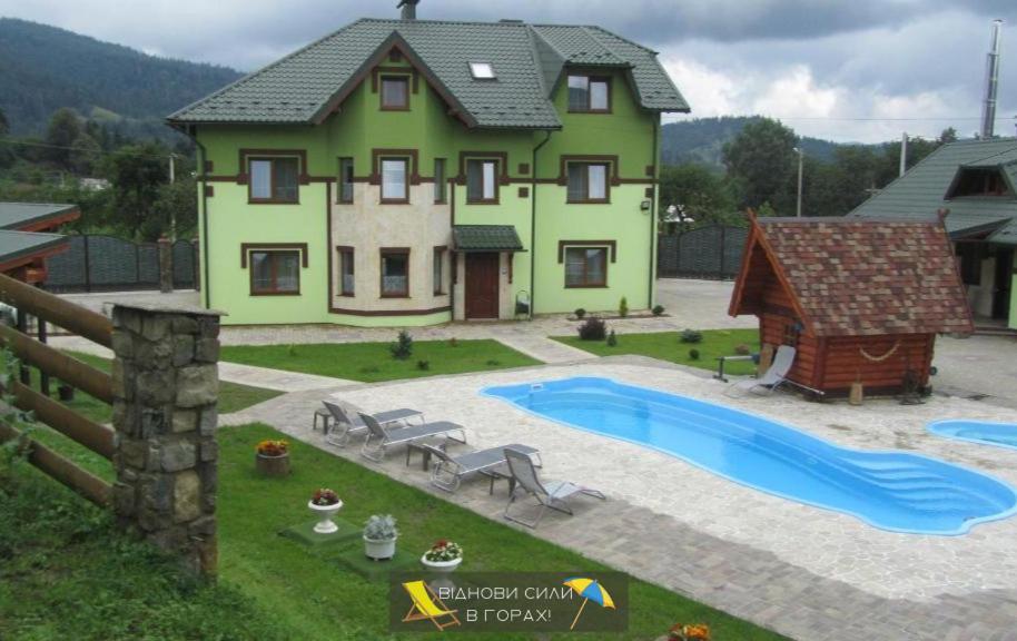 Emerald House Mykulychyn Ngoại thất bức ảnh